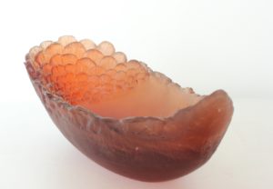 blanka-adensamova-the-boat-of-love-melted-glass-12x31x13-cm